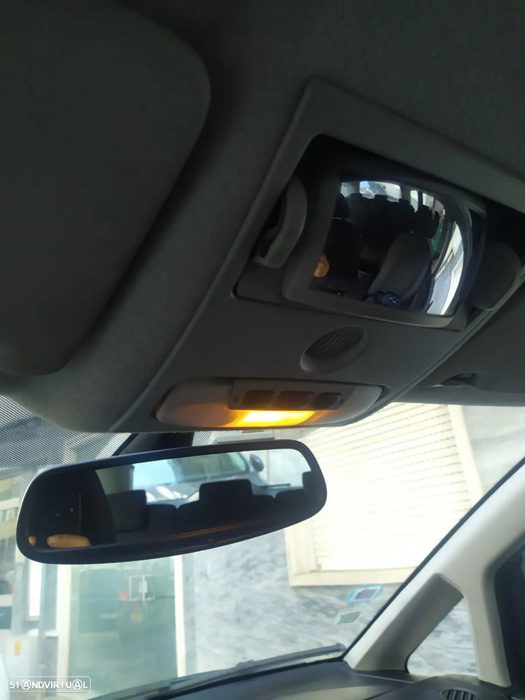 Ford C-Max 1.6 TDCi Titanium - 6