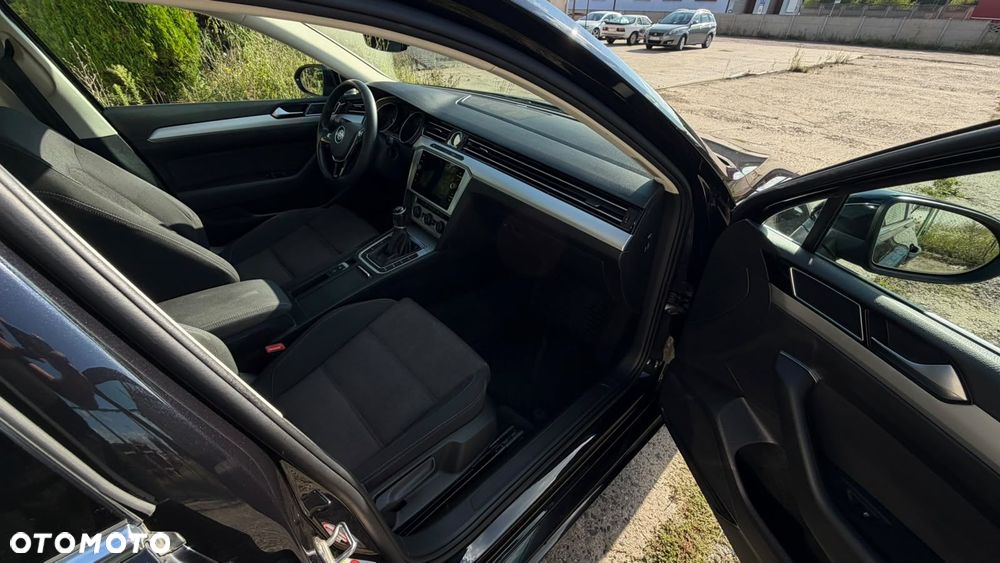 Volkswagen Passat 1.4 TSI BMT ACT Trendline - 9
