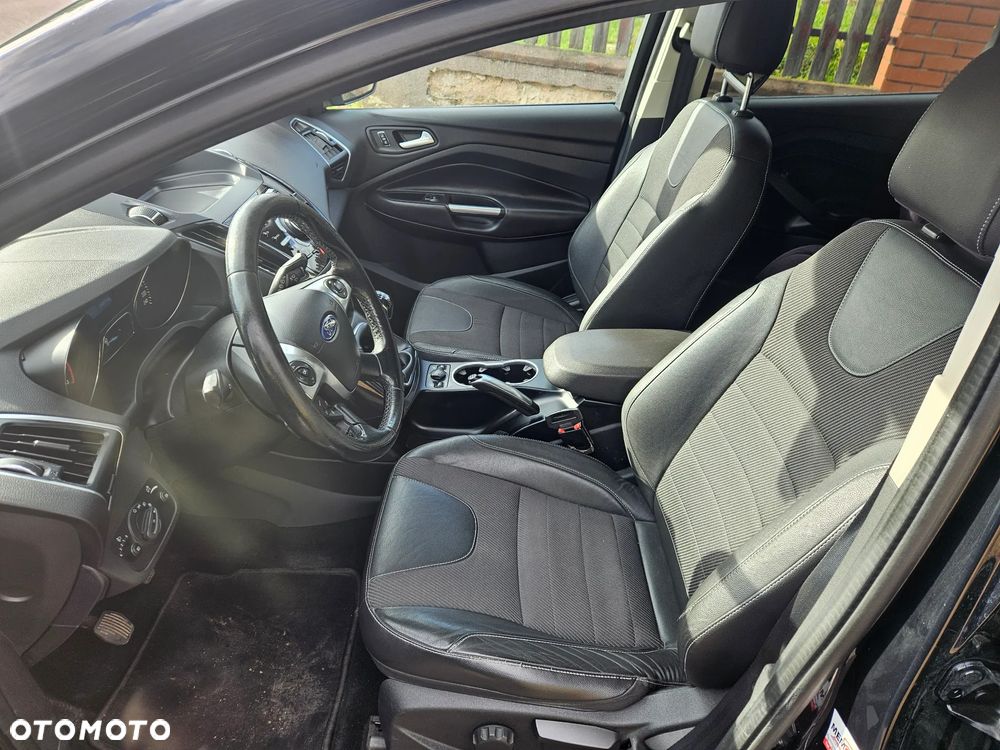 Ford Kuga - 13
