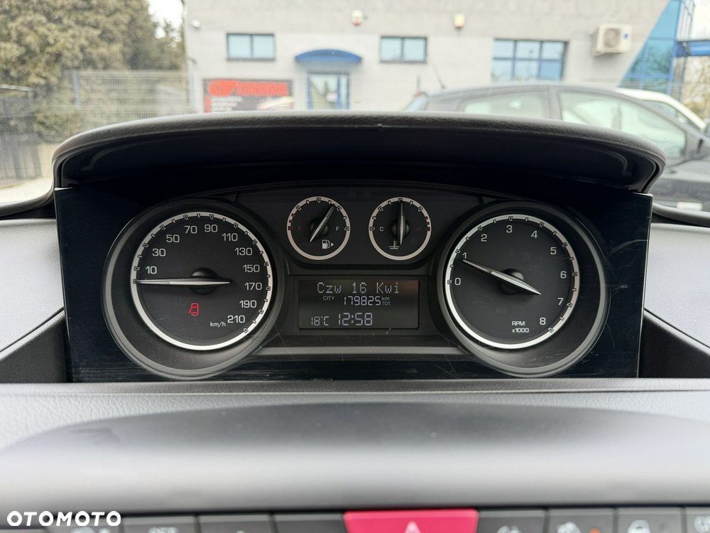 Lancia Ypsilon 0.9 Black&Red S&S - 17