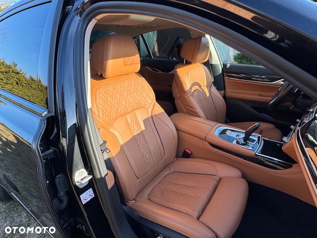 BMW Seria 7 740d xDrive - 5