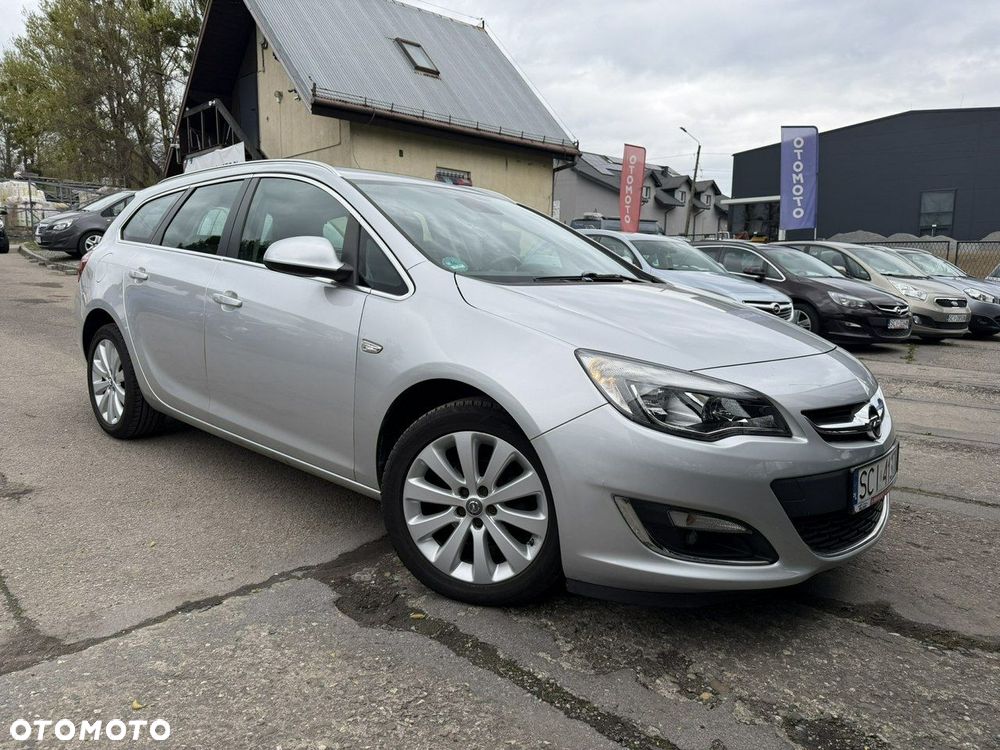 Opel Astra 1.4 T Cosmo - 4