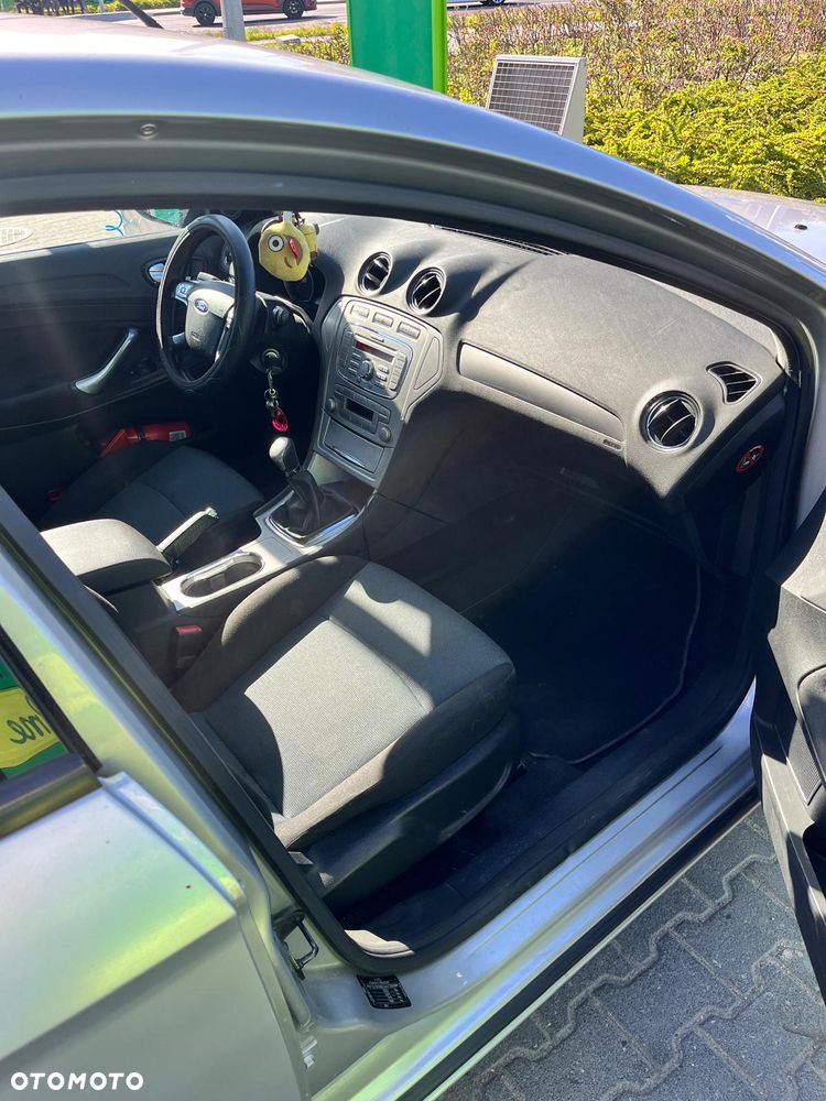 Ford Mondeo 1.6 Silver X - 7