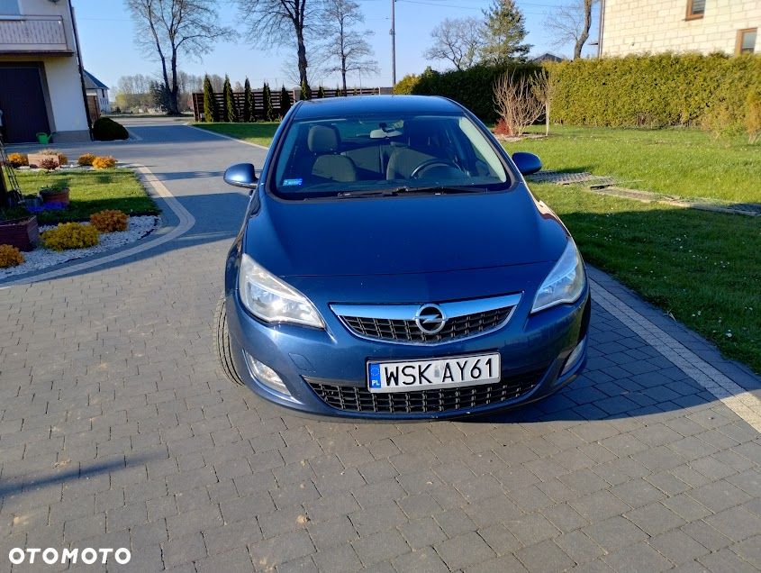 Opel Astra 1.6 Enjoy - 1