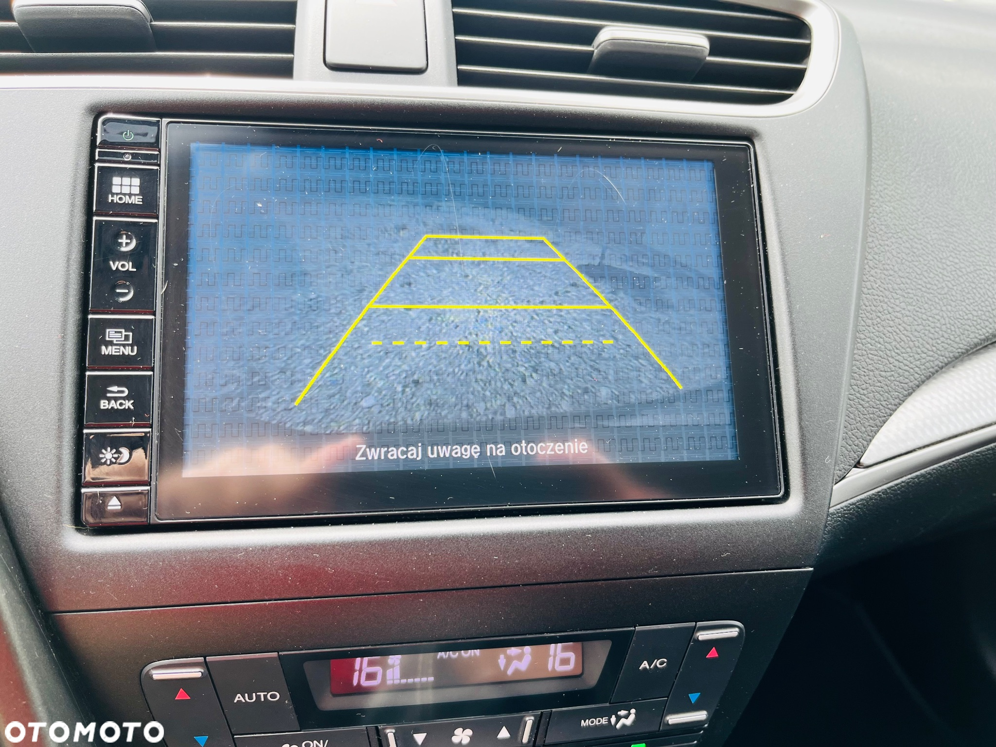 Honda Civic 1.8 Style Edition (Honda Connect+) - 33