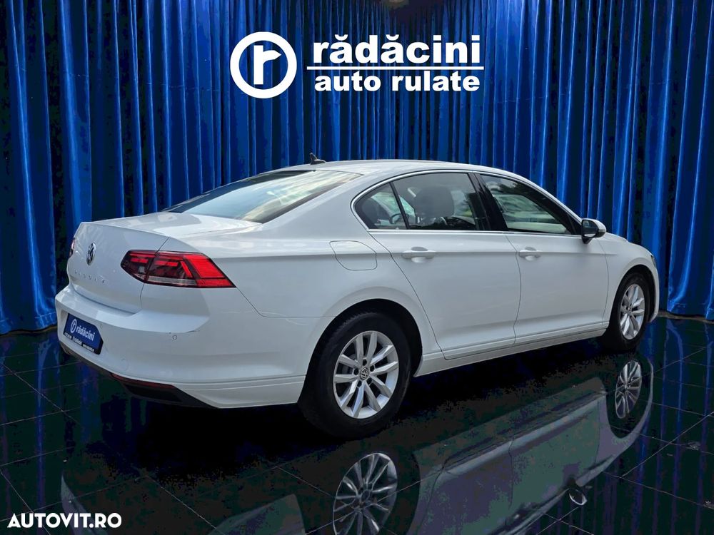 Volkswagen Passat 1.6 TDI DSG Comfortline - 5