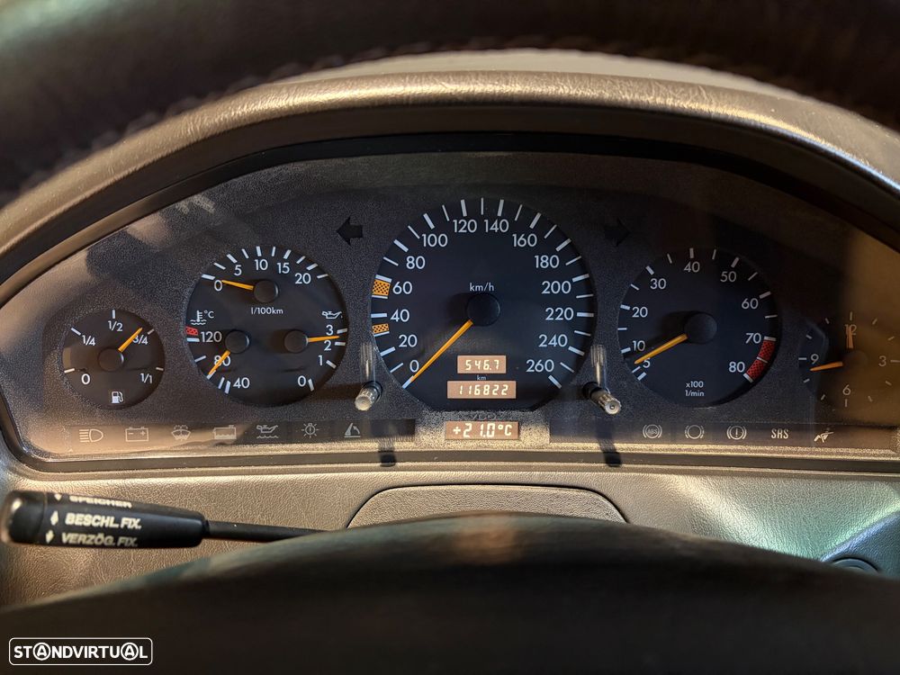 Mercedes-Benz SL 300 - 25