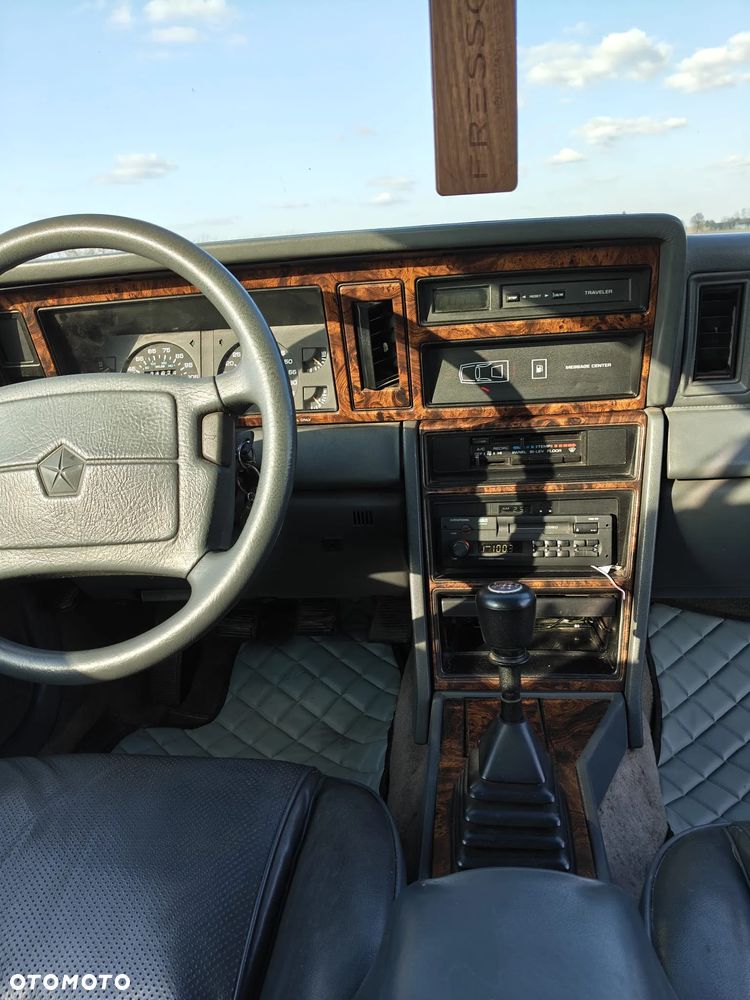 Chrysler Le Baron - 8