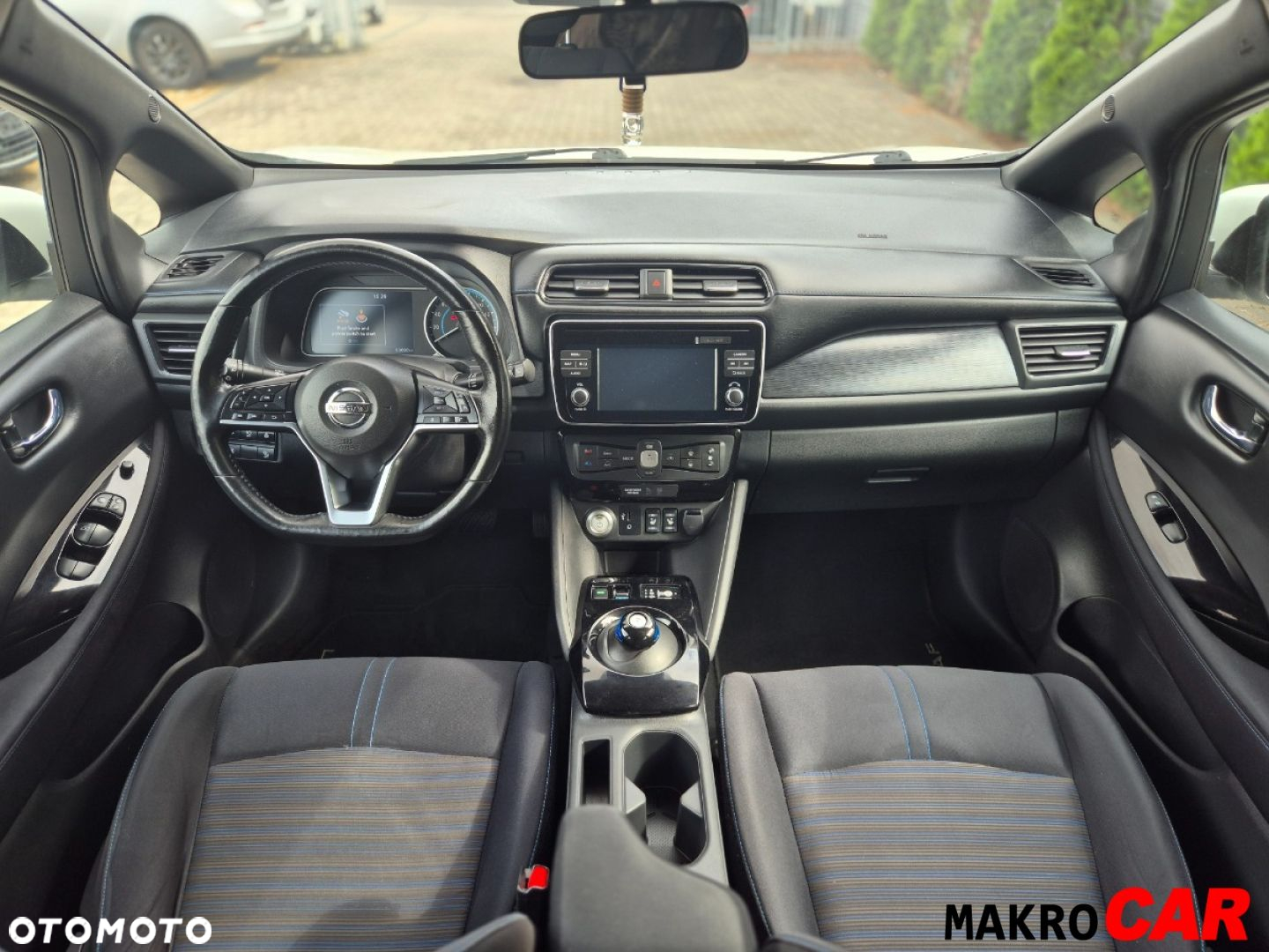 Nissan Leaf - 12