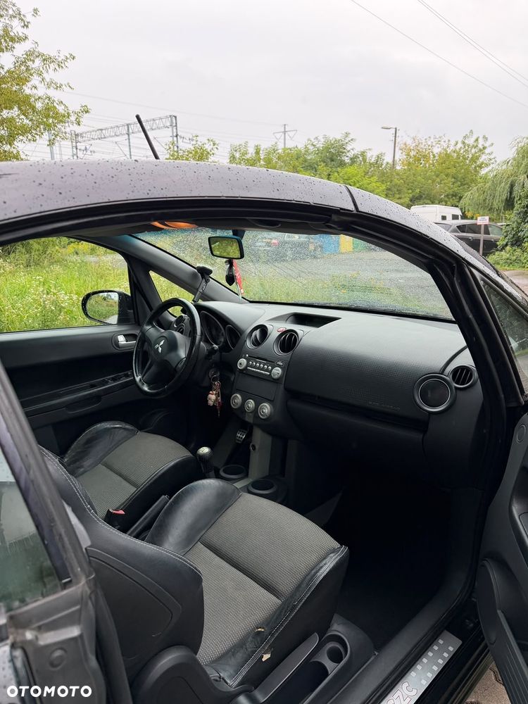 Mitsubishi Colt - 8