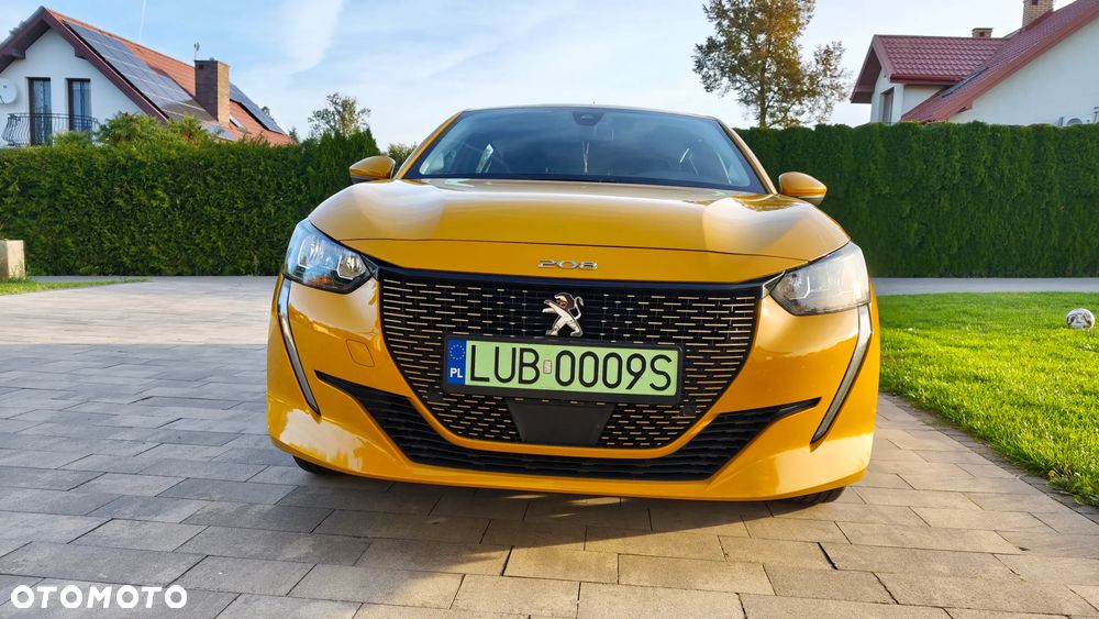 Peugeot 208 - 30