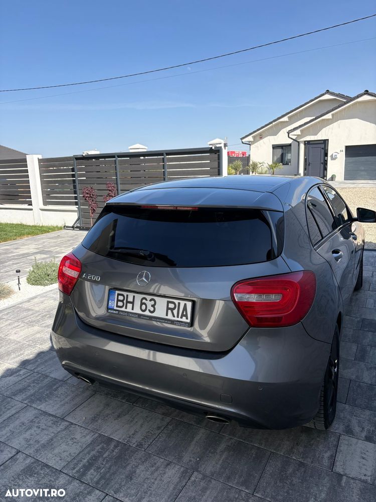 Mercedes-Benz A 200 Activity Edition - 5