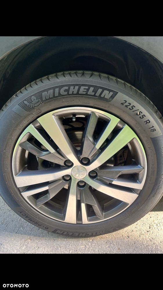 Peugeot 3008 1.2 PureTech Allure Pack S&S EAT8 - 9