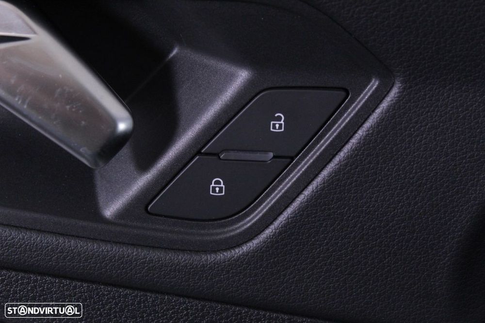 Audi Q3 Sportback 45 TFSIe S line S tronic - 21