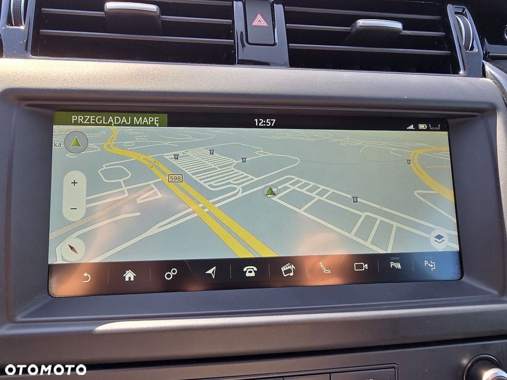 Land Rover Discovery 3.0 Si6 SE - 27