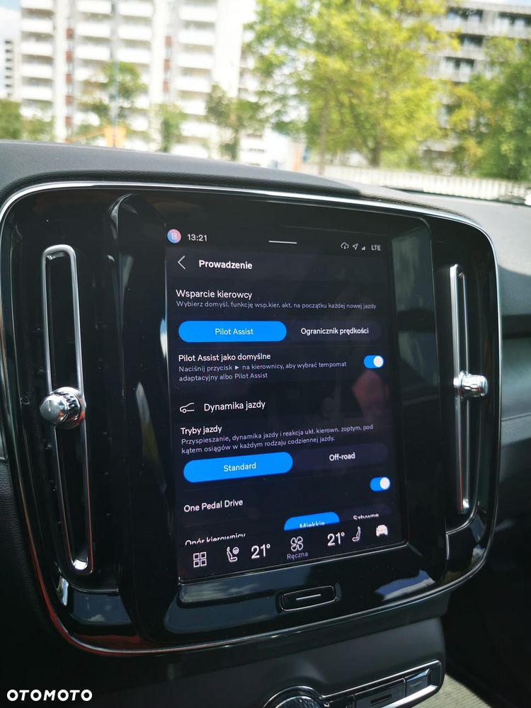 Volvo XC 40 82kWh Recharge Twin AWD Ultimate - 35