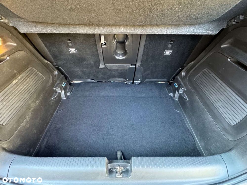 Opel Crossland X - 26