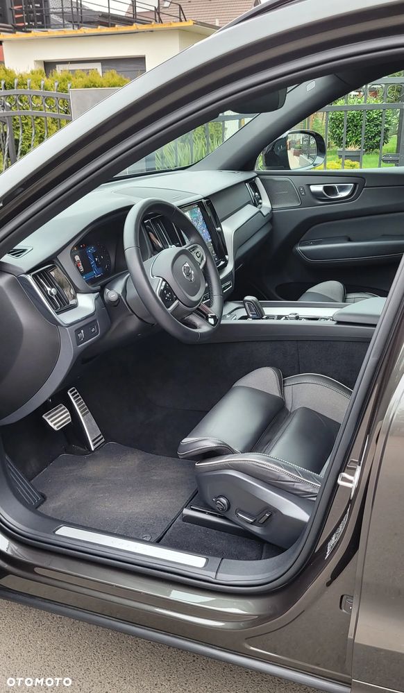 Volvo XC 60 B4 D R-Design - 10