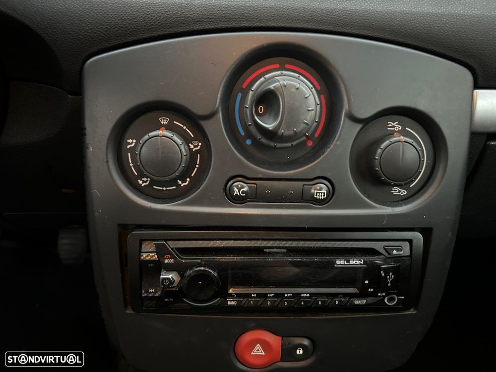 Renault Clio 1.5 dCi ESP Edition Dynamique - 3