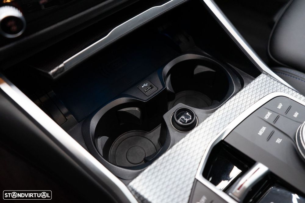 BMW 320 e Pack M Auto - 34