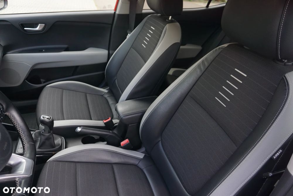 Kia Stonic 1.6 CRDi SCR L - 18