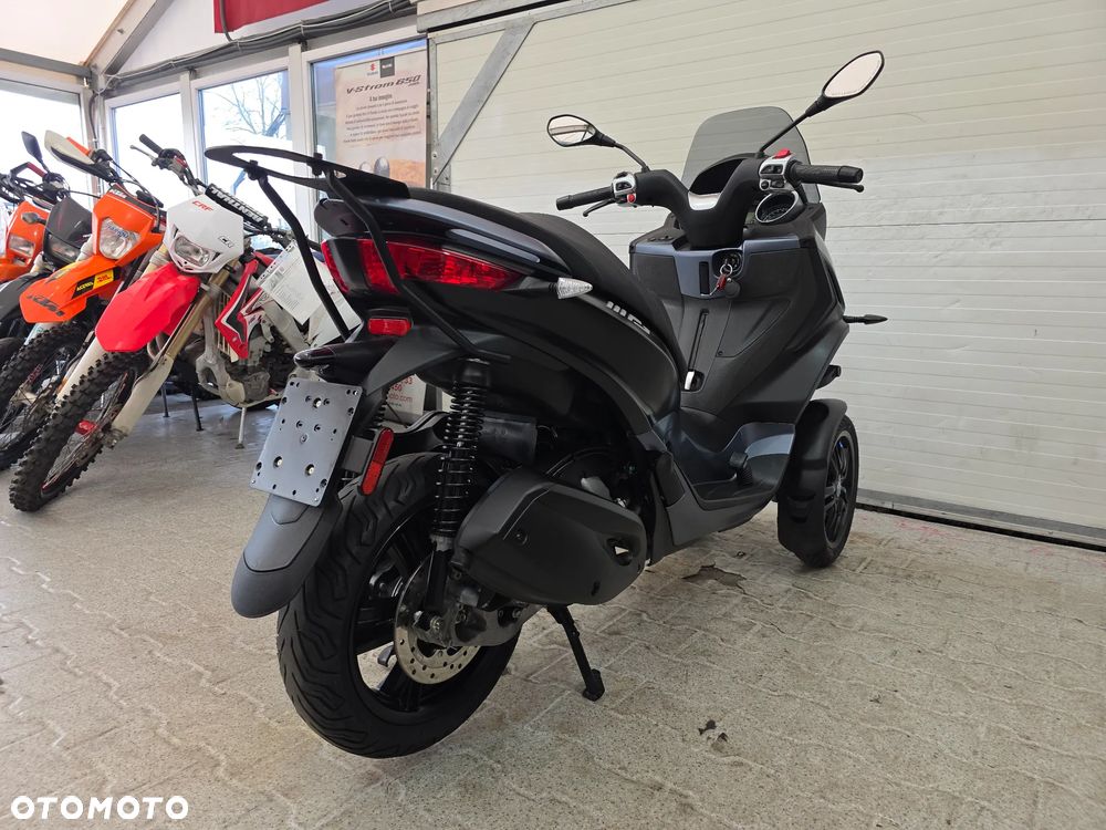 Piaggio MP-3 - 20