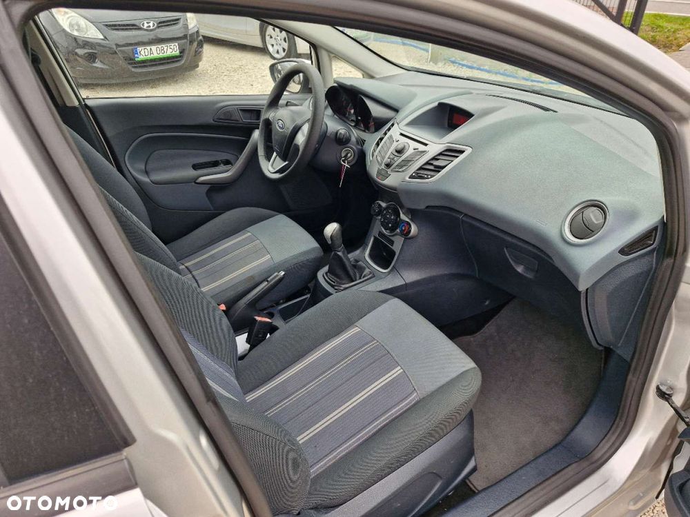 Ford Fiesta - 20