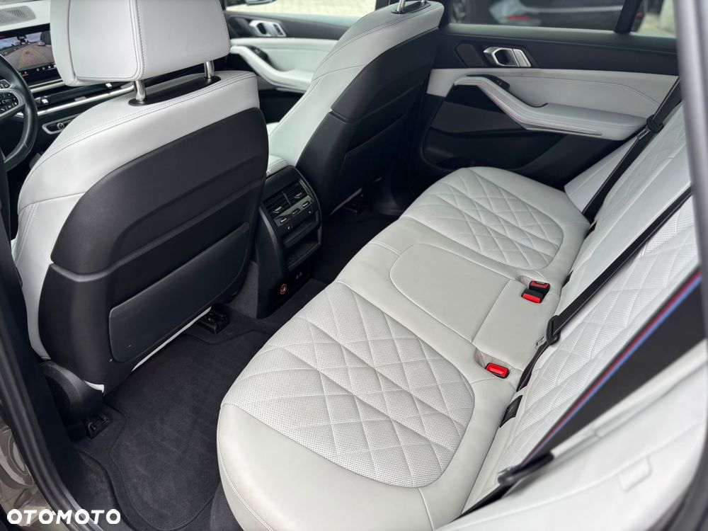 BMW X5 xDrive30d mHEV - 16