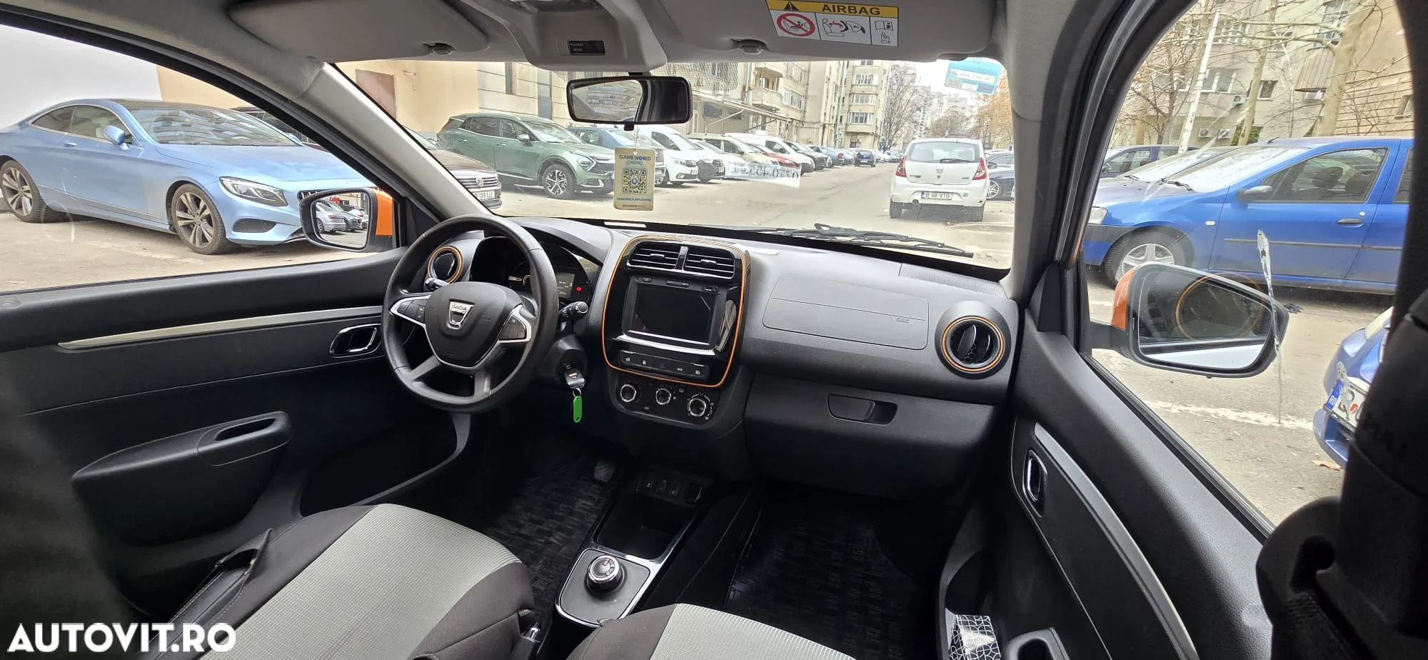 Dacia Spring Expression - 4