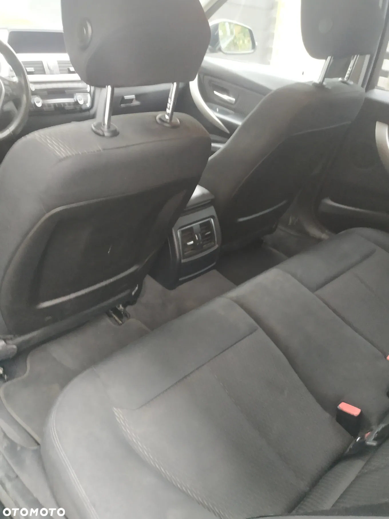 BMW Seria 3 320i GPF xDrive - 14