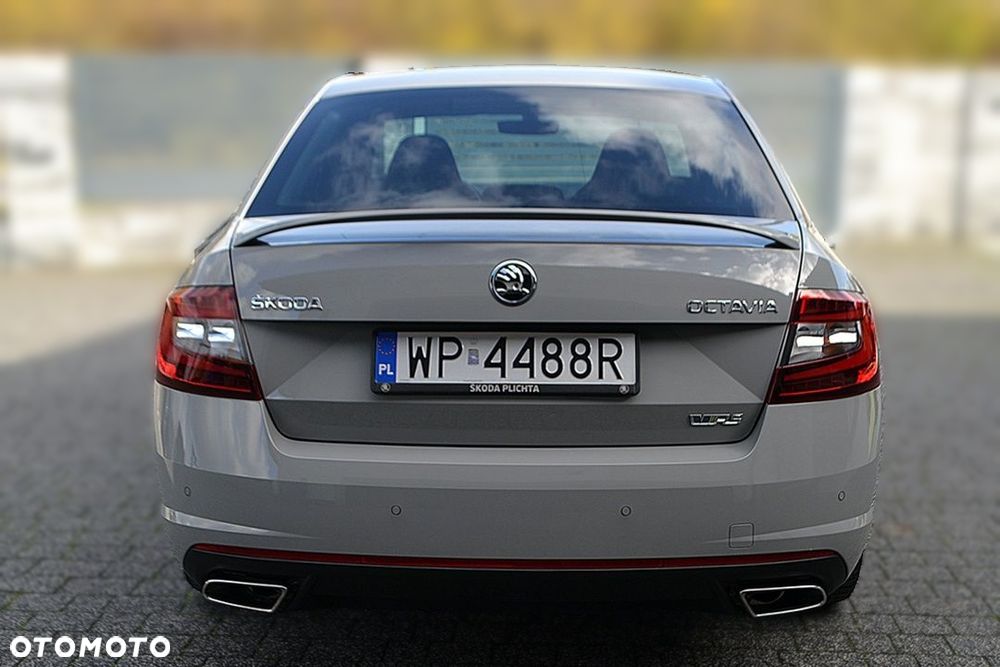 Skoda Octavia 2.0 TSI RS - 6
