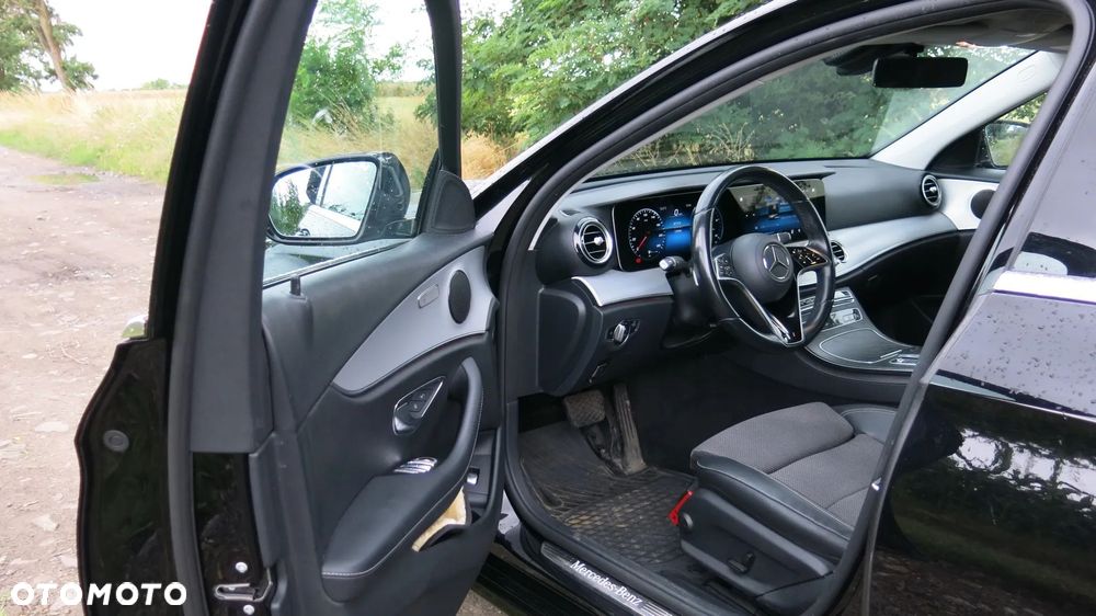Mercedes-Benz Klasa E 220 d Avantgarde - 9