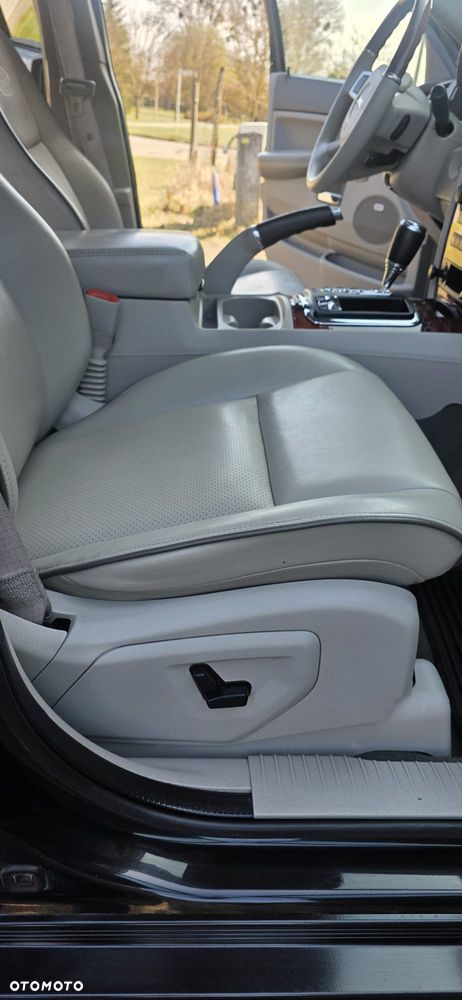 Jeep Grand Cherokee 3.0 CRD Overland Summit - 35