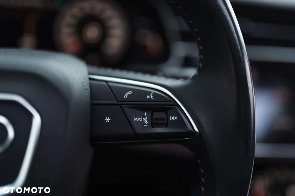 Audi Q8 SUV TFSI quattro 250 kW tiptronic S line business - 30