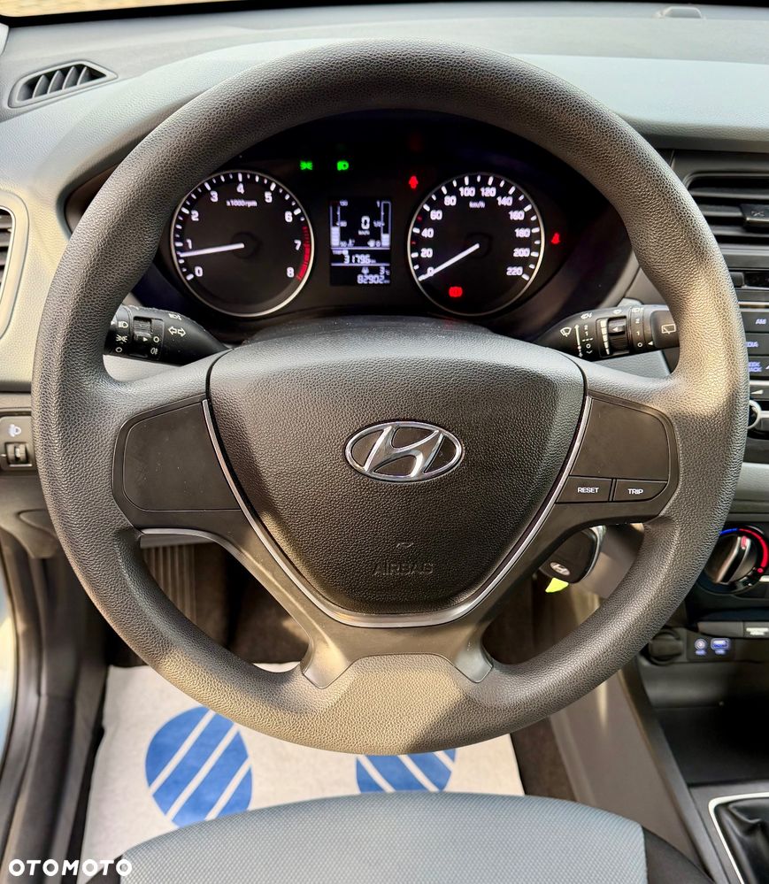 Hyundai i20 blue 1.2 Classic - 16