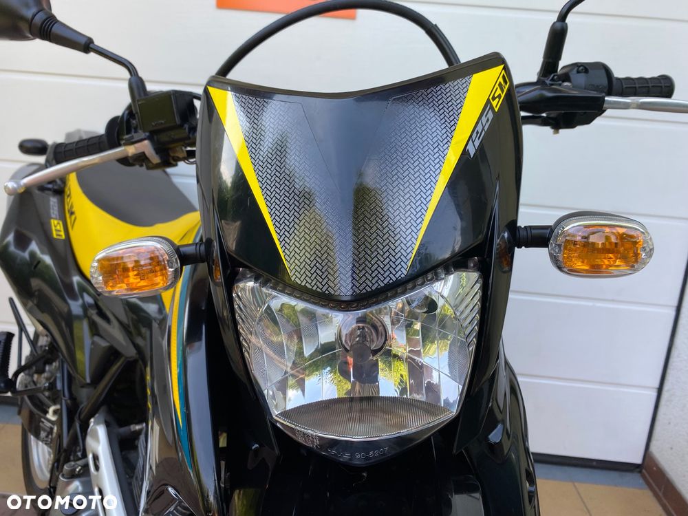 Suzuki DR - 27