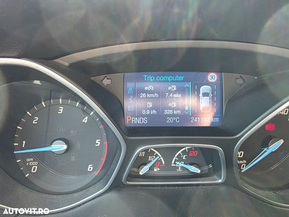 Ford Focus 2.0 TDCI DPF Powershift Titanium - 6