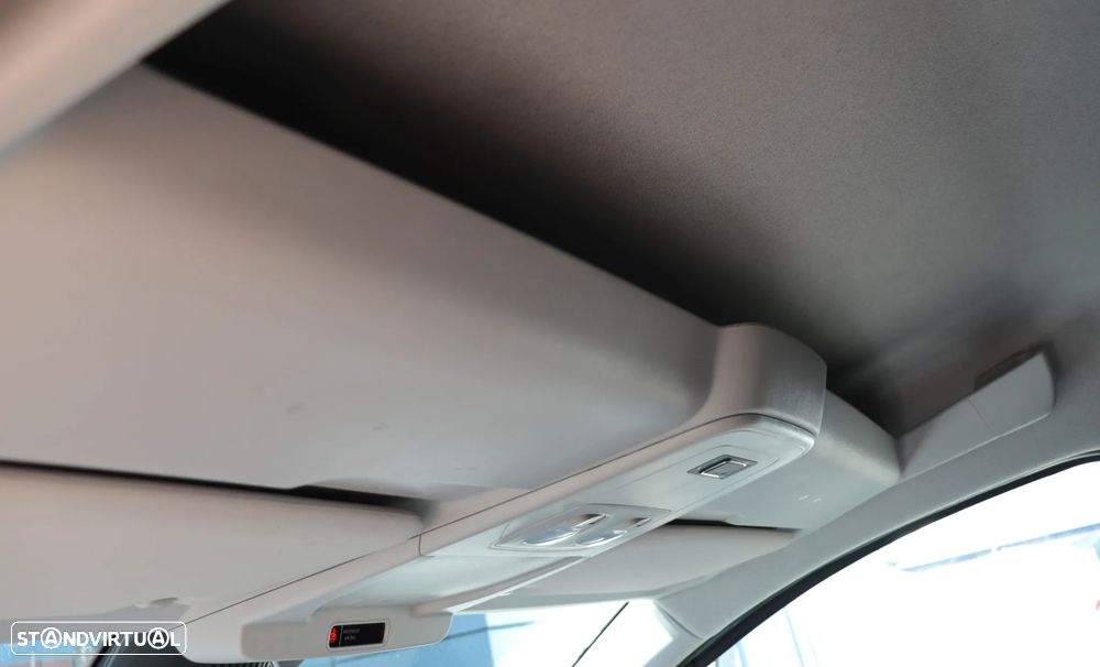 Renault Kangoo 1.3 TCe EDC - 3 Lugares / Cx Auto / IVA Dedutível - 29