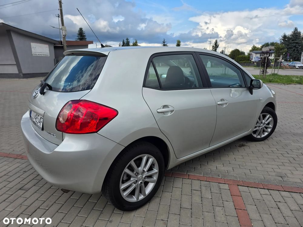 Toyota Auris 1.6 Life - 10