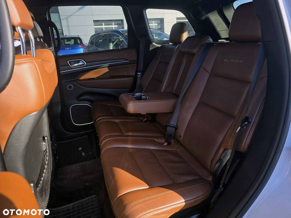 Jeep Grand Cherokee - 21