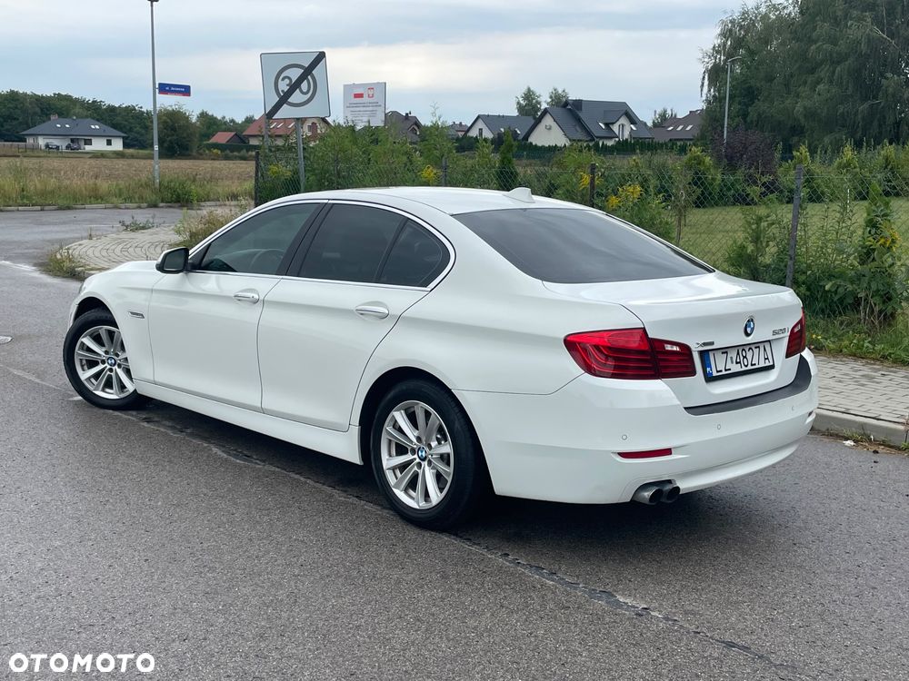 BMW Seria 5 528i xDrive Luxury Line - 22