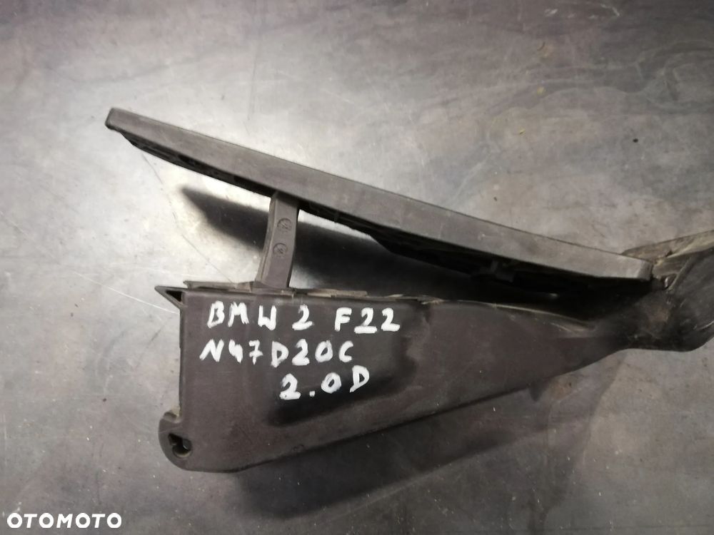 BMW F22 POTENCJOMETR PEDAŁ GAZU 6853175 - 2