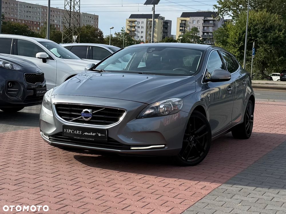 Volvo V40 D4 Drive-E Momentum - 3