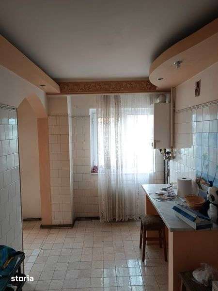 Vand apartament 3 camere decomandat - Imagine principală: 2/6