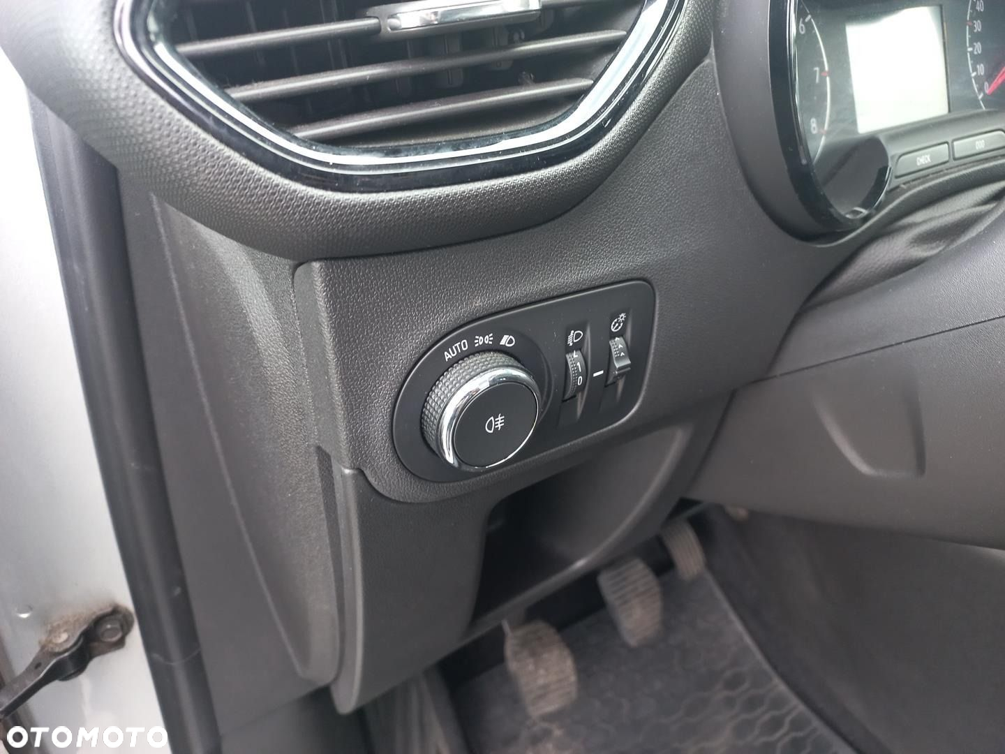 Opel Crossland X - 17
