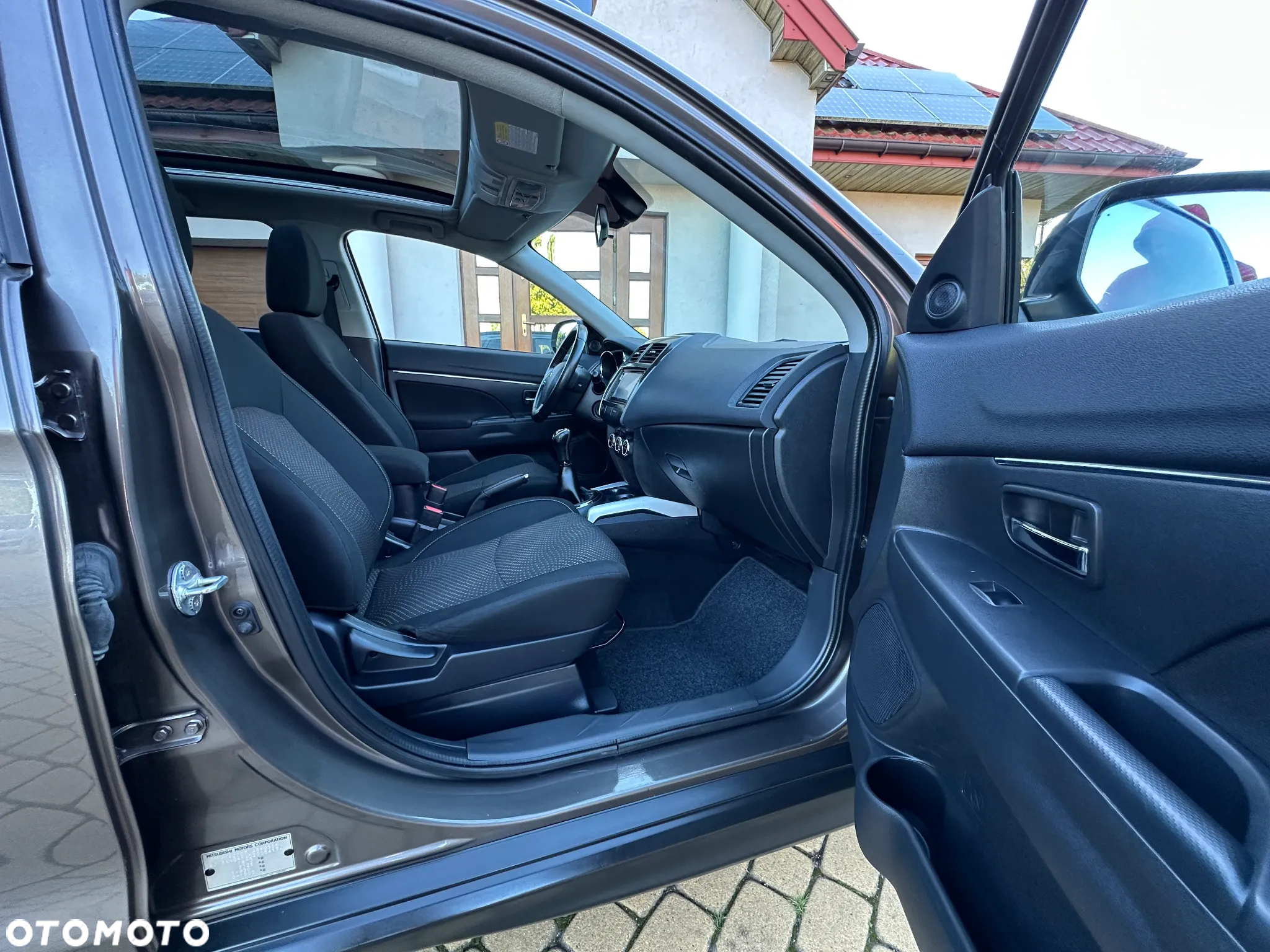 Mitsubishi ASX 1.6 2WD Edition 100+ - 25