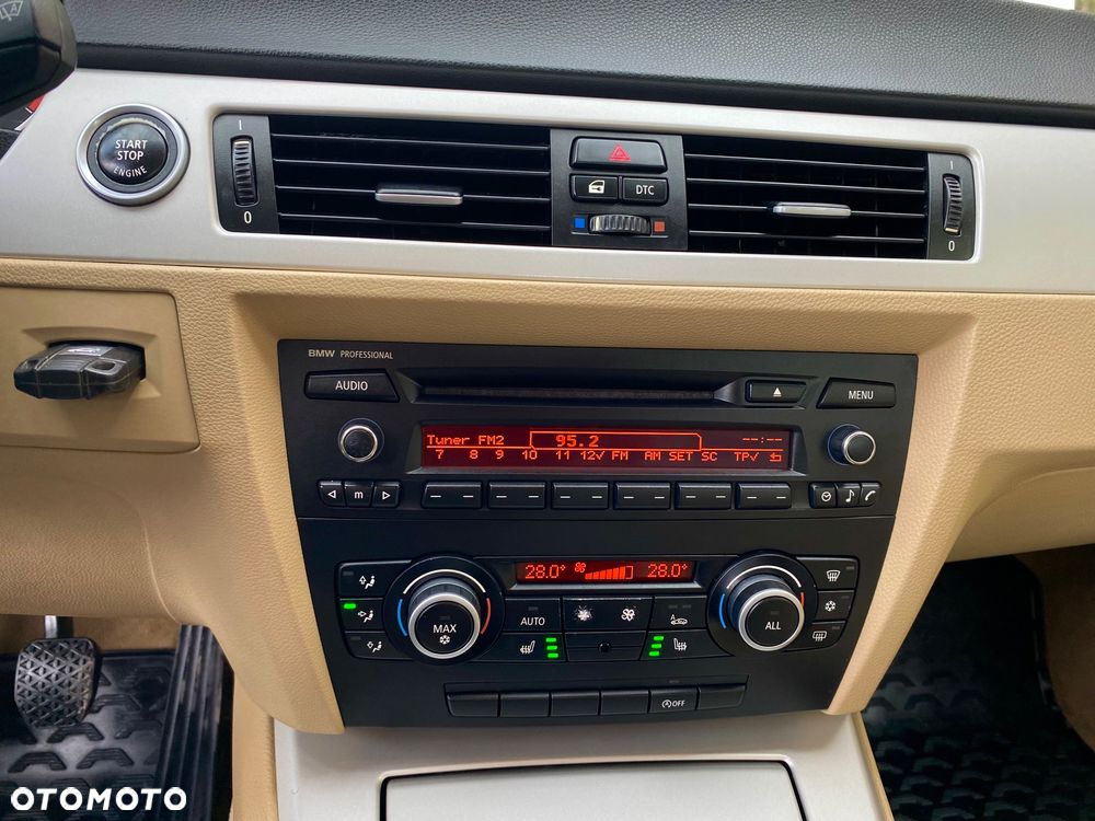 BMW Seria 3 320d - 34