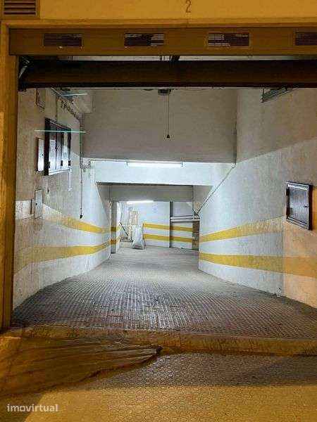 Lugar de estacionamento - Grande imagem: 5/5