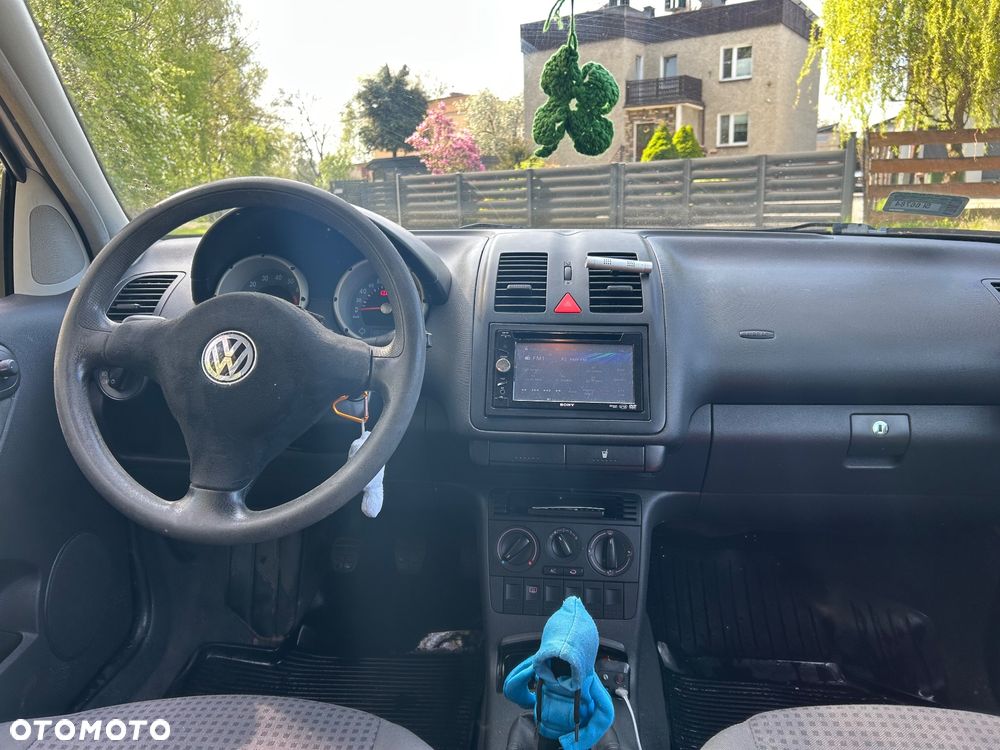 Volkswagen Polo 1.4 16V Comfortline - 16