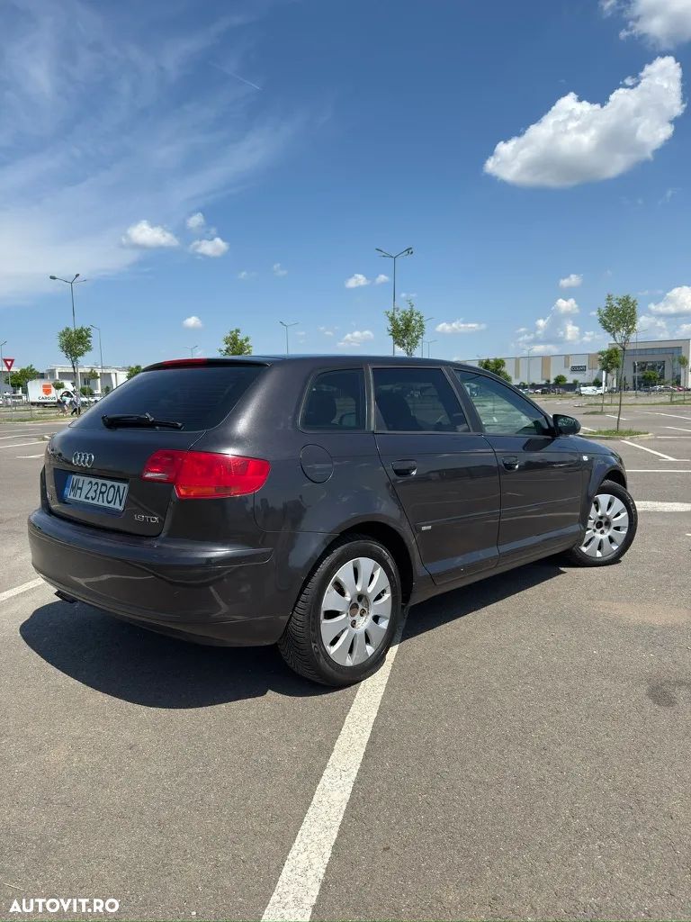 Audi A3 1.9 TDI Sportback Attraction - 1